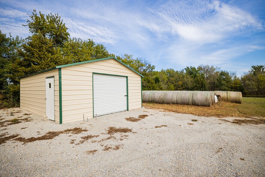 More Photos Of 80+/- Acres on SW 30th St. & SW Indianola Rd., Benton Land For Sale