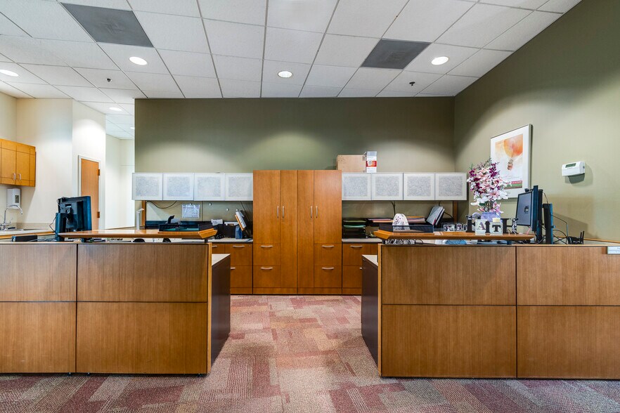 More Photos Of 840 Carolina St, Sauk City Office For Sale