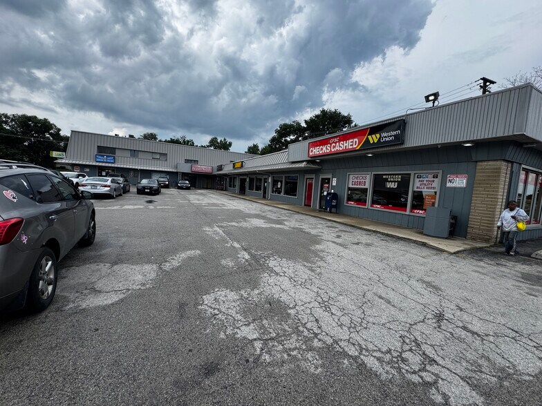More Photos Of 403-419 W Lincoln Hwy, Chicago Hts, Chicago Heights Unknown For Lease