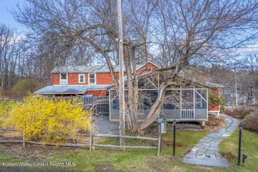 More Photos Of 155 Main St, High Falls Restaurant For Sale