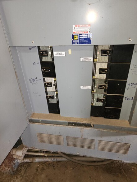 More Photos Of 1625 Tierra Buena Rd, Yuba City Manufacturing For Lease