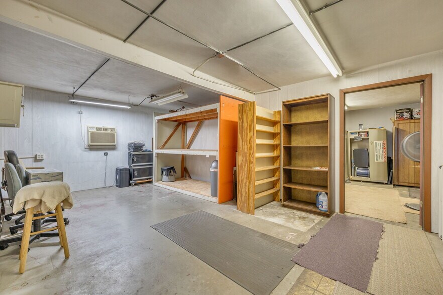 More Photos Of 2865 E Bay Dr, Largo General Retail For Sale