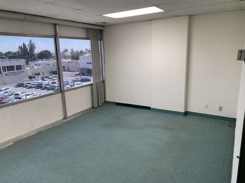 More Photos Of 650 W Duarte Rd, Arcadia Medical For Lease