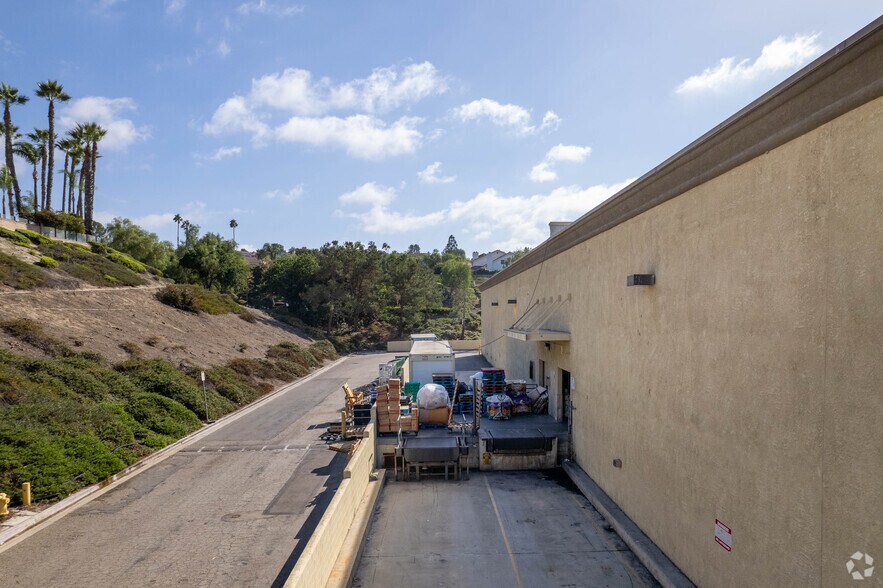 More Photos Of 26006 Marguerite Pky, Mission Viejo General Retail For Lease