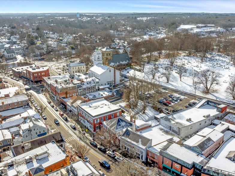 More Photos Of 46 Main St, Plymouth Storefront For Sale