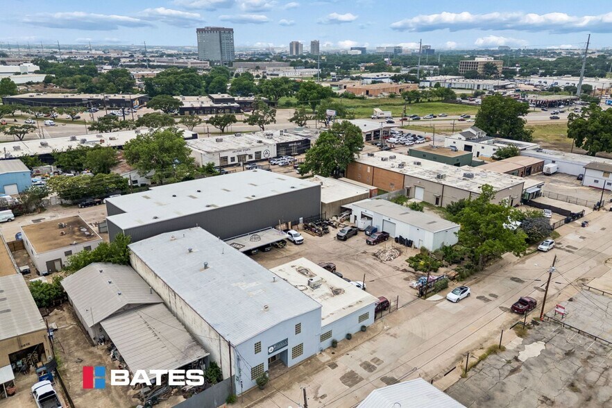 More Photos Of 4819 Vicksburg St, Dallas Showroom For Sale