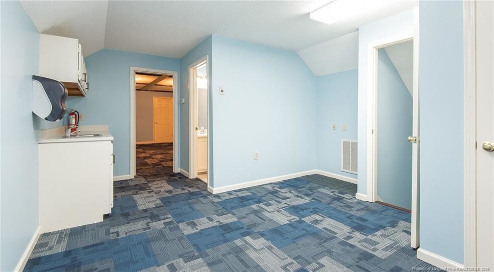 More Photos Of 1207 Walter Reed Rd, Fayetteville Medical For Lease