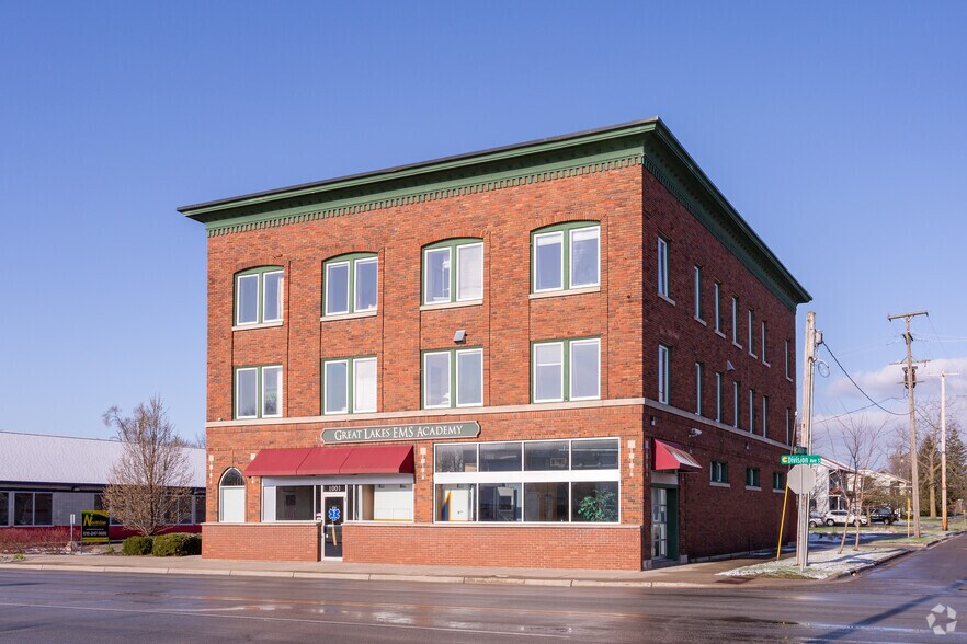 More Photos Of 1001 S Division Ave, Grand Rapids Office For Lease