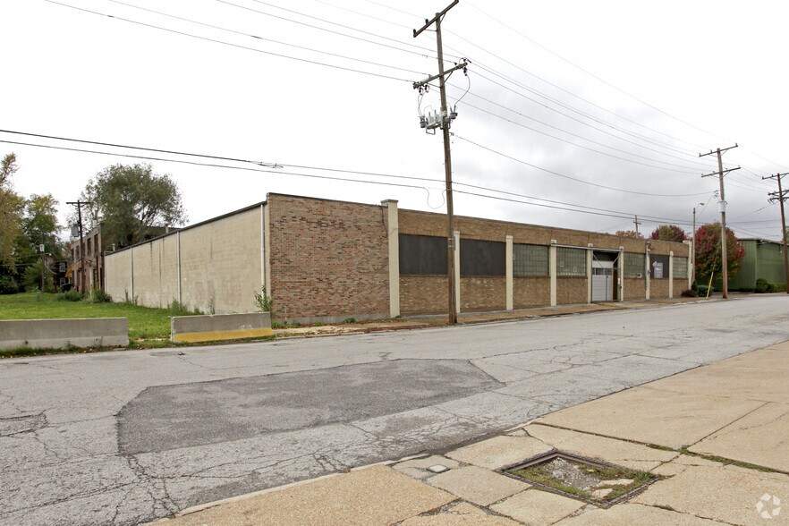 More Photos Of 900 S Boyle Ave, Saint Louis Industrial For Sale
