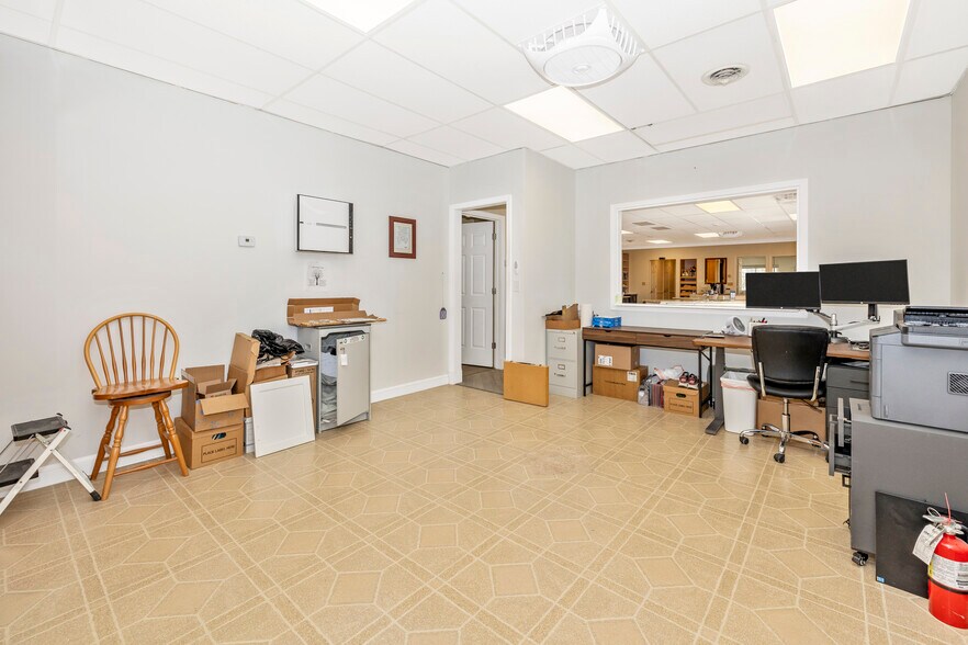 More Photos Of 18001 Sellman Rd, Dickerson Light Manufacturing For Sale