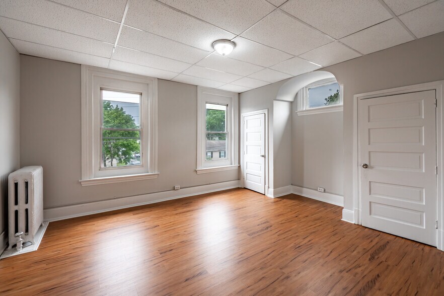More Photos Of 403 Washington Ave, Sellersville Apartments For Sale