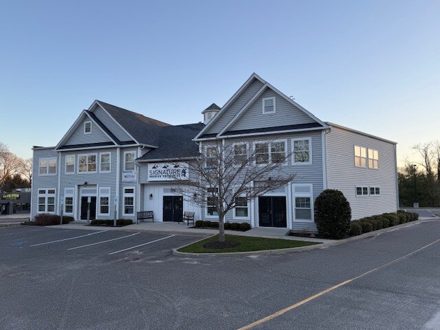 More Photos Of 190 Laurel Rd, East Northport Office For Sale