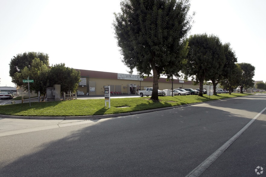 More Photos Of 2920 Landco Rd, Bakersfield Light Manufacturing For Lease