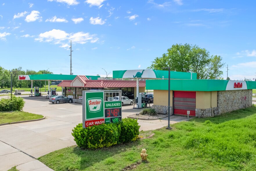 More Photos Of 2738 E 91st St, Tulsa Convenience Store For Sale