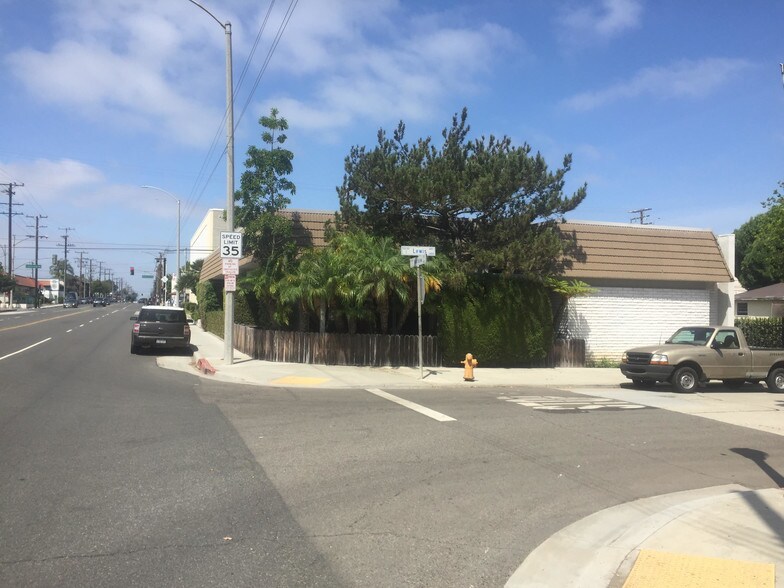 More Photos Of 1051 E Wardlow Rd, Long Beach Office For Lease
