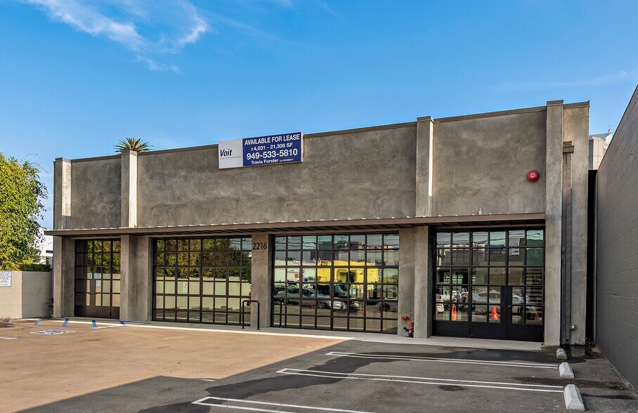 More Photos Of 2222 Barry Ave, Los Angeles Unknown For Lease