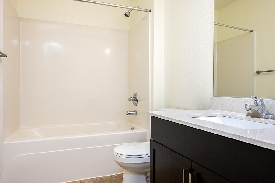 More Photos Of 330 NE Dekum St, Portland Apartments For Sale