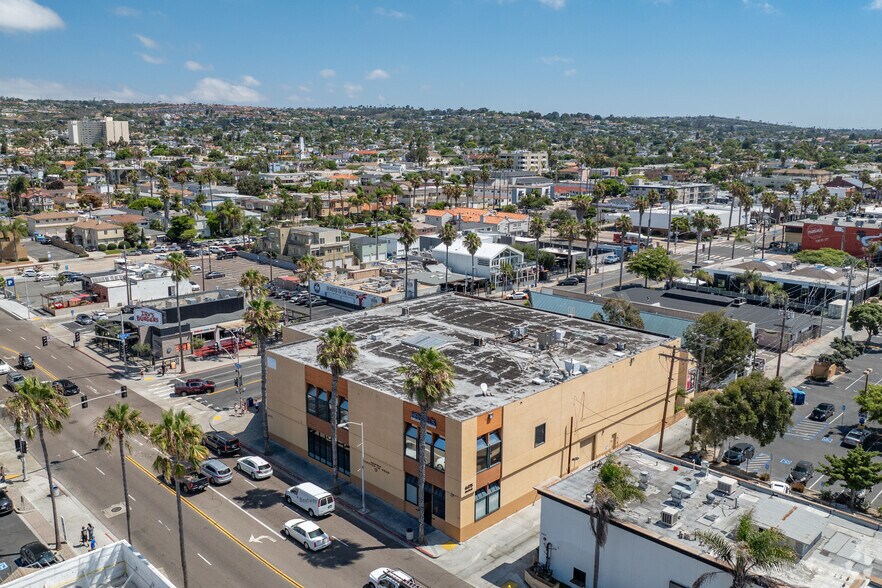 More Photos Of 4475 Mission Blvd, San Diego Storefront For Lease