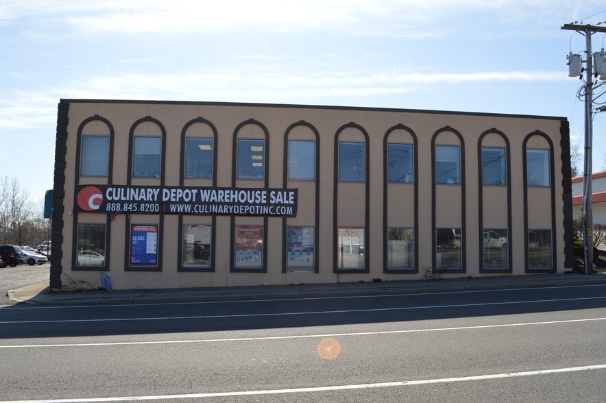 More Photos Of 233 W Route 59, Nanuet Storefront For Lease