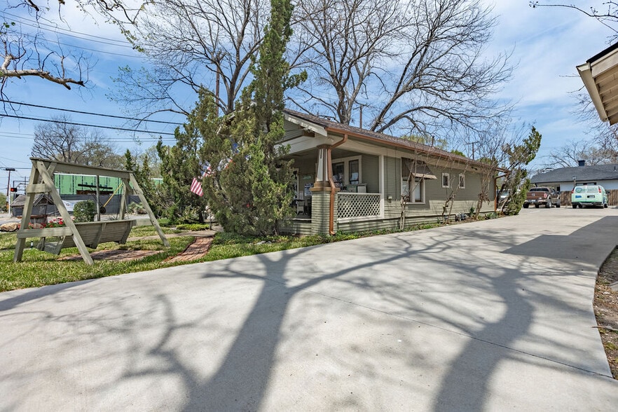 More Photos Of , Waxahachie Unknown For Sale