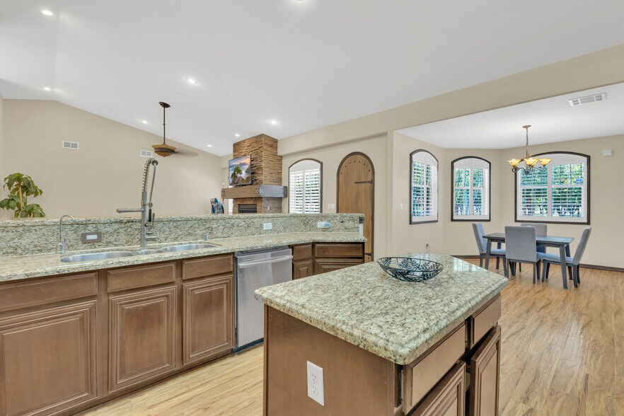 More Photos Of 636 Keagle Rd, Socorro Specialty For Sale