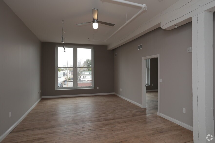 More Photos Of 2658 Scranton Rd, Cleveland Apartments For Lease