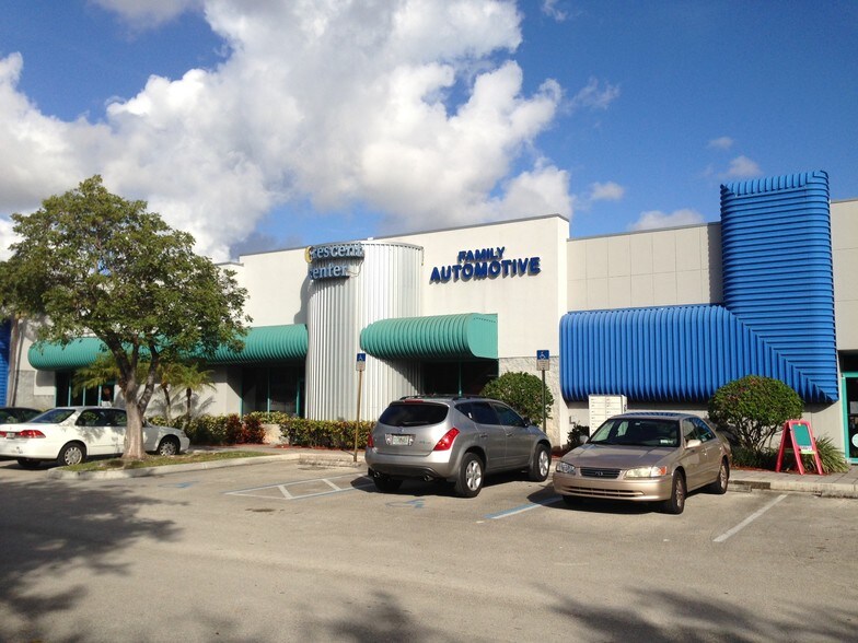 More Photos Of 12550 S Military Trl, Boynton Beach Service For Lease