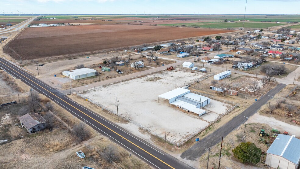 More Photos Of 711 S 3rd Ave, Munday Warehouse For Sale