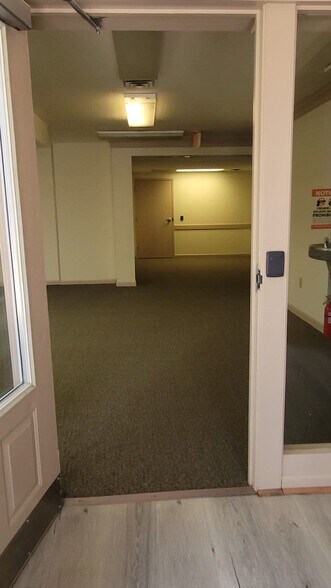 More Photos Of 7 W Queens Way, Hampton Medical For Sale