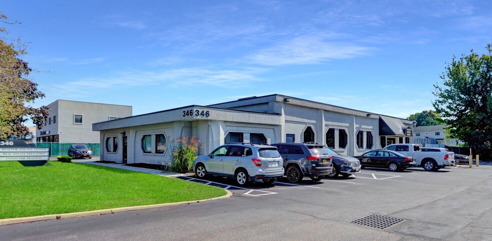 Primary Photo Of 346 Sunrise Hwy, West Babylon Office For Lease