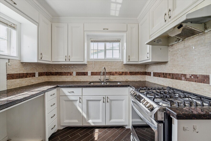 More Photos Of 11126 Timber Crest Dr, Houston Warehouse For Sale