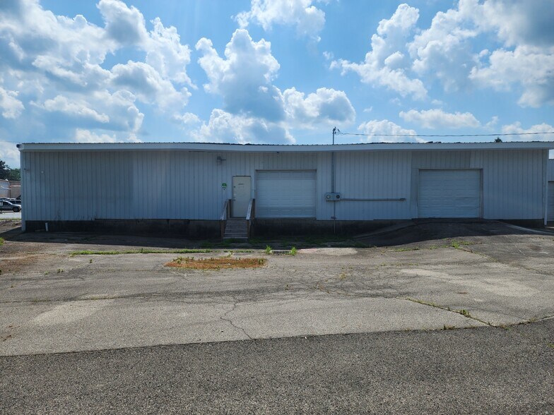 More Photos Of 1230 Jackson St, Columbus Warehouse For Lease