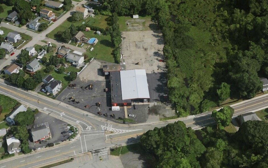 More Photos Of 1100 Warren Ave, East Providence Auto Dealership For Lease