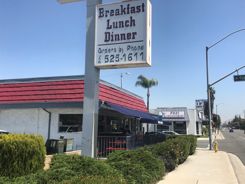 More Photos Of 241 E Imperial Hwy, La Habra Fast Food For Sale