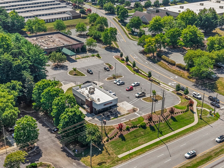 More Photos Of 3169 Peters Creek Pky, Winston-Salem Restaurant For Sale