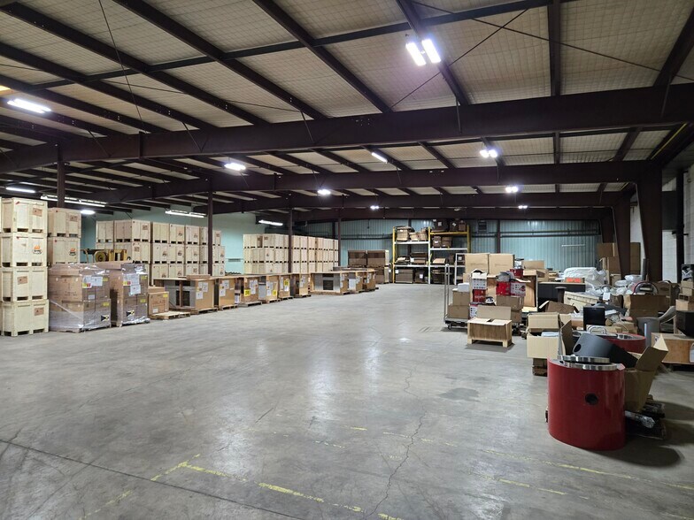 More Photos Of 400 S Railroad St, Warren Warehouse For Sale