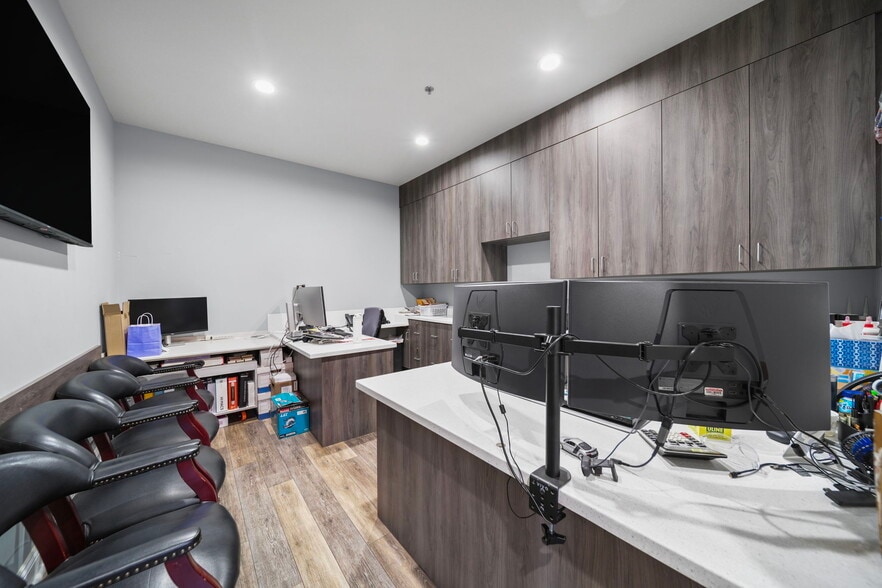 More Photos Of 3213 Westwood Industrial Dr, Monroe Manufacturing For Lease