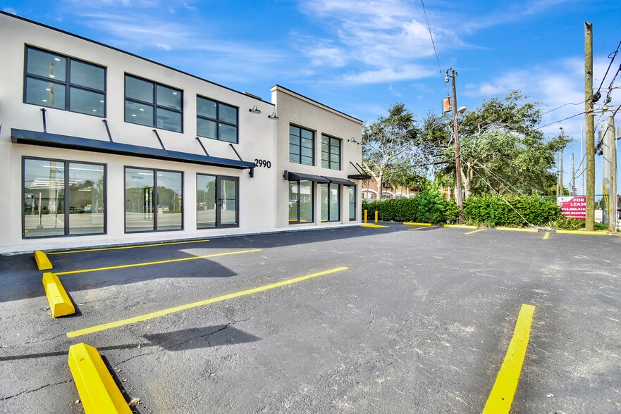 More Photos Of 2990 Griffin Rd, Fort Lauderdale Storefront Retail Office For Lease