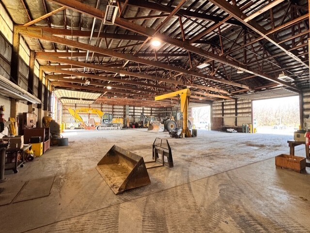 More Photos Of 901 US 6 Hwy, Spring Valley Warehouse For Lease