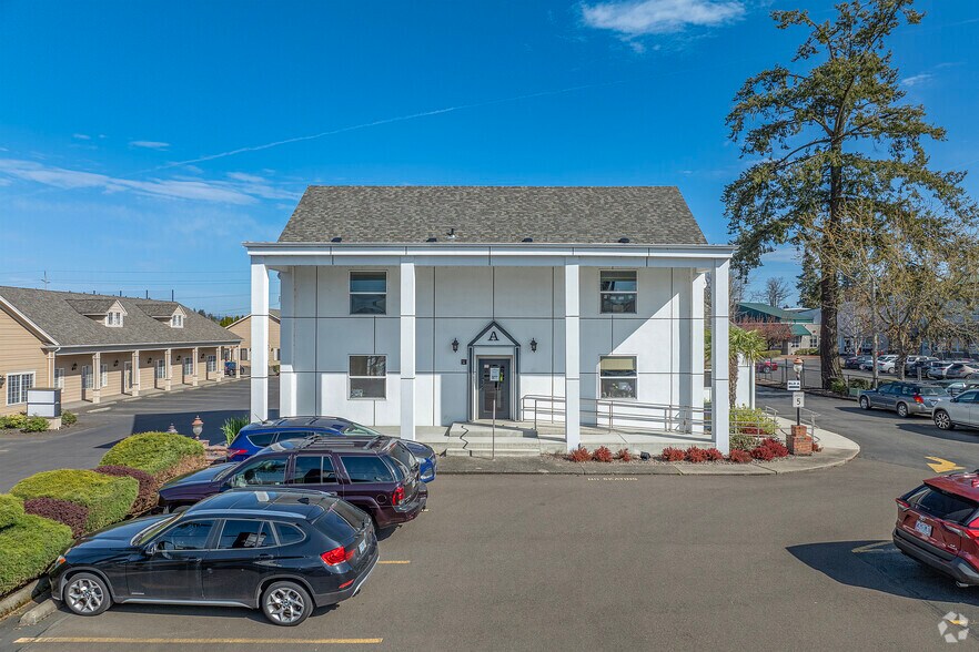 More Photos Of 1049 SW Baseline, Hillsboro Loft Creative Space For Lease