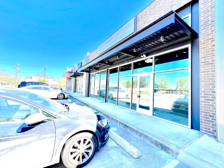 More Photos Of 2723 Yale St, Houston Storefront Retail Office For Lease