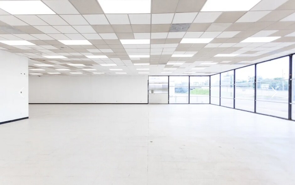 More Photos Of 2429 Carraway Blvd, Birmingham Service Station For Lease