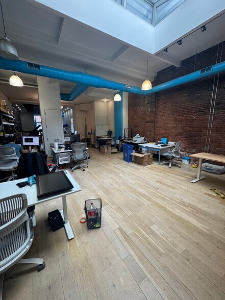 More Photos Of 473 Grand St, Brooklyn Apartments For Lease