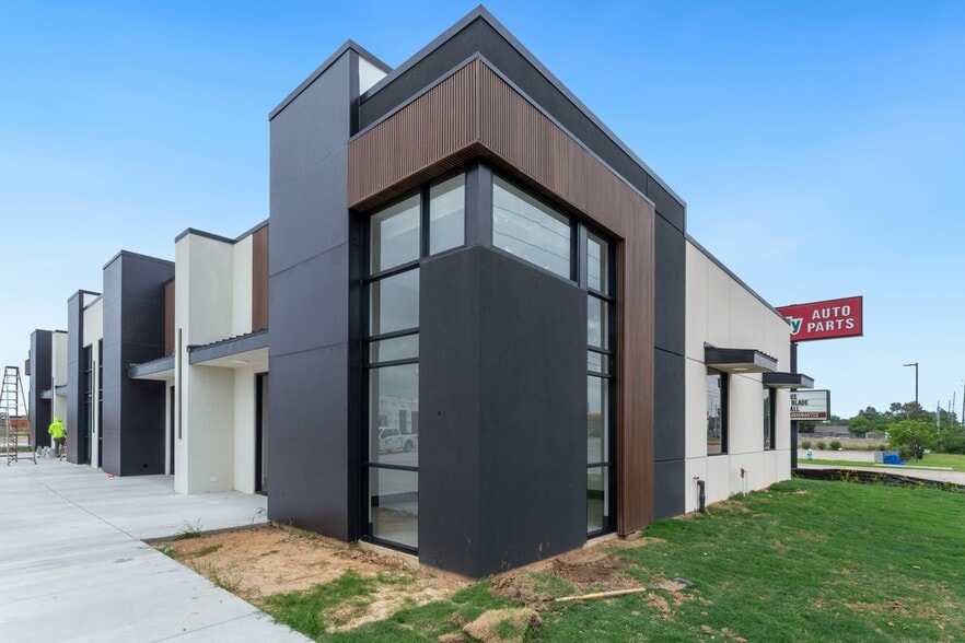 Primary Photo Of 2703 N Mason Rd, Katy Medical For Sale