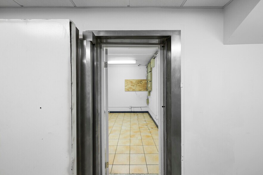 More Photos Of 2350 W Valley Blvd, Alhambra Loft Creative Space For Lease