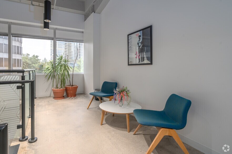 More Photos Of 1980 Post Oak Blvd, Houston Coworking Space