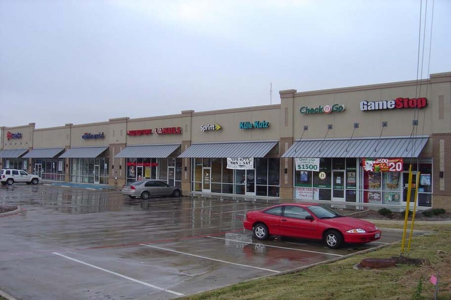 More Photos Of 1707 S Broadway St, Sulphur Springs Storefront For Lease
