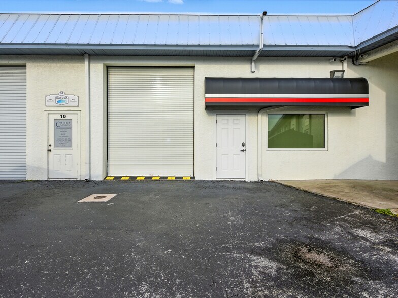 More Photos Of 994 N Barfield Dr, Marco Island Warehouse For Sale