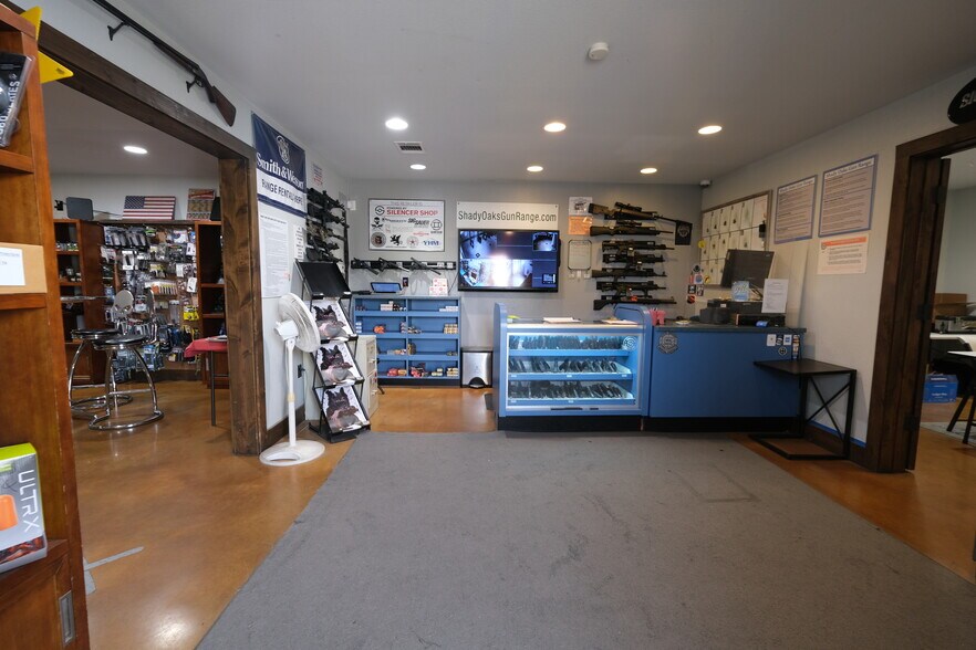 More Photos Of 3100 Woodall Dr, Cedar Park General Retail For Sale