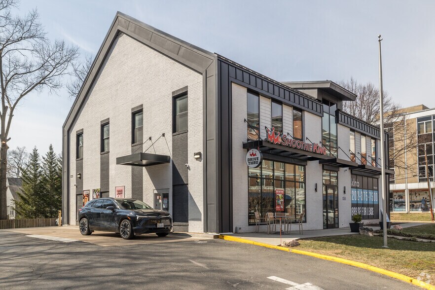 Primary Photo Of 603 W Broad St, Falls Church Storefront Retail Office For Lease